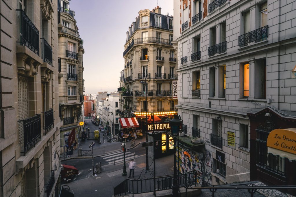 Blick in die Straßen von Paris • Frankreich